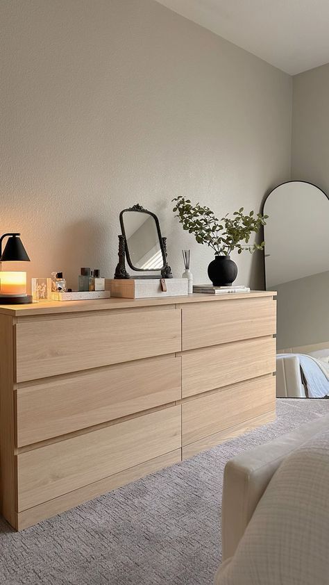 CREDENZA